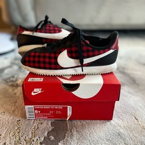 CORTEZ BASIC TXT SE (GS)